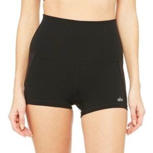 Alo elevate high waist shorts